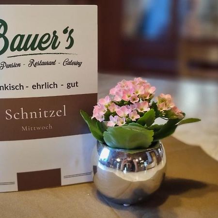 Bauer'S Pension-Restaurant-Catering Grosshabersdorf Exteriör bild