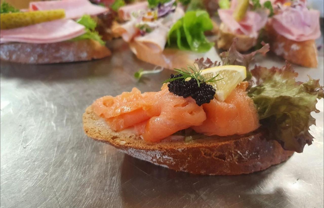 Bauer'S Pension-Restaurant-Catering Grosshabersdorf Exteriör bild