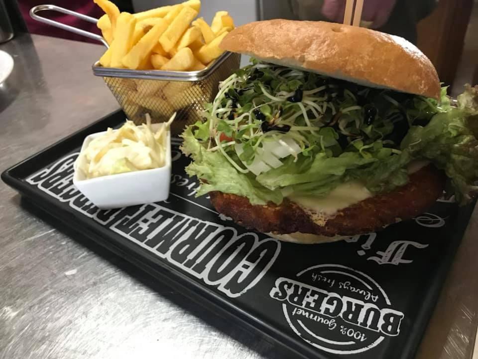Bauer'S Pension-Restaurant-Catering Grosshabersdorf Exteriör bild