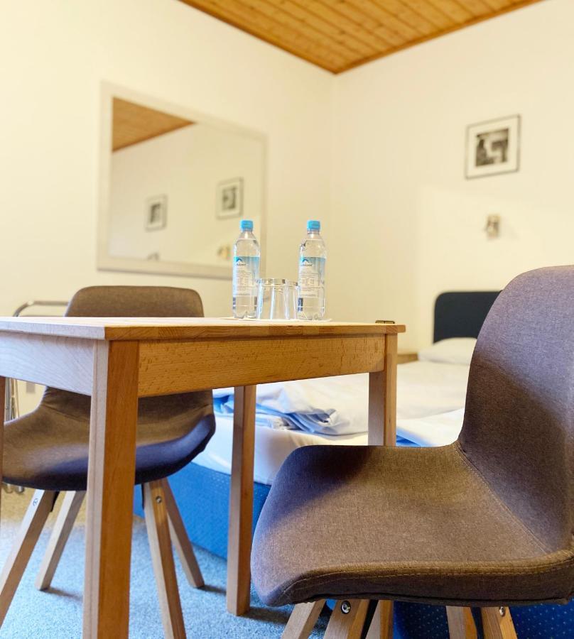 Bauer'S Pension-Restaurant-Catering Grosshabersdorf Exteriör bild