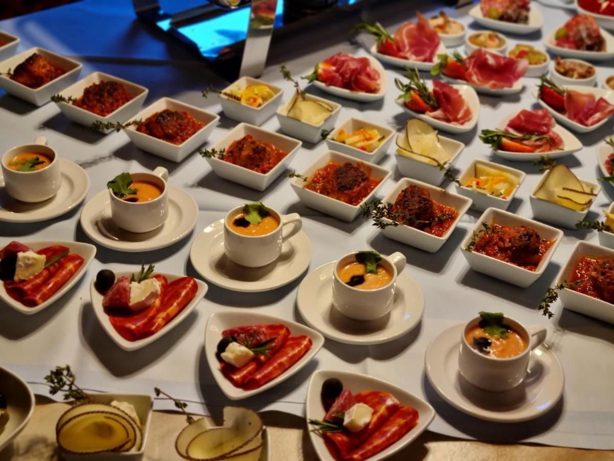 Bauer'S Pension-Restaurant-Catering Grosshabersdorf Exteriör bild