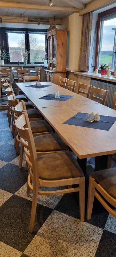 Bauer'S Pension-Restaurant-Catering Grosshabersdorf Exteriör bild
