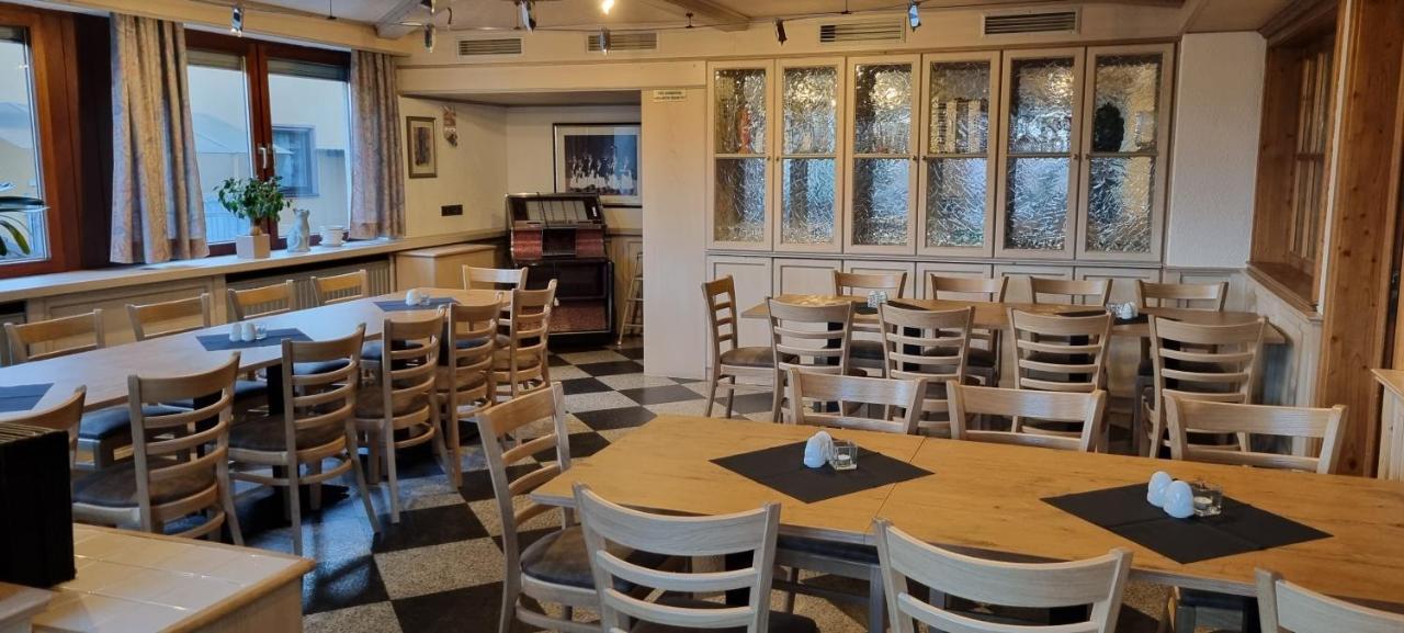 Bauer'S Pension-Restaurant-Catering Grosshabersdorf Exteriör bild